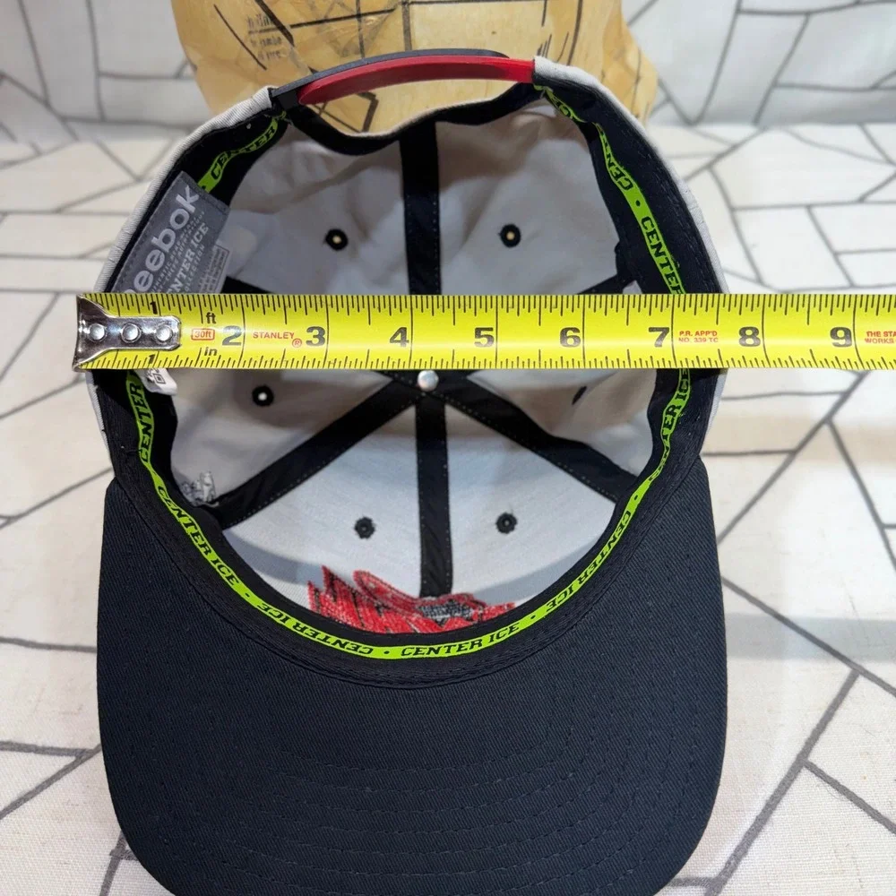 Reebok WHL Hockey Hat OSFM Grey Red Snapback Center Ice Collection Cap